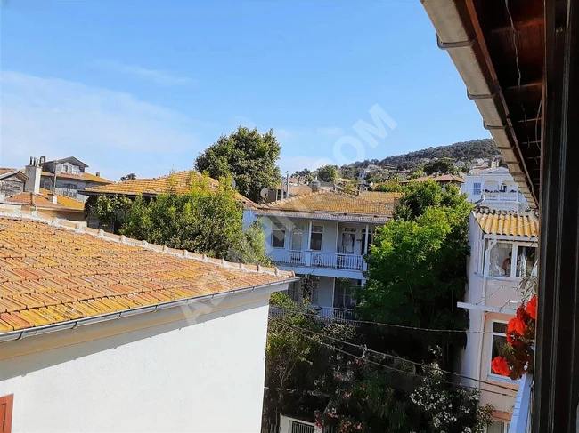 3+1 apartment with sea view for sale in Heybeliada