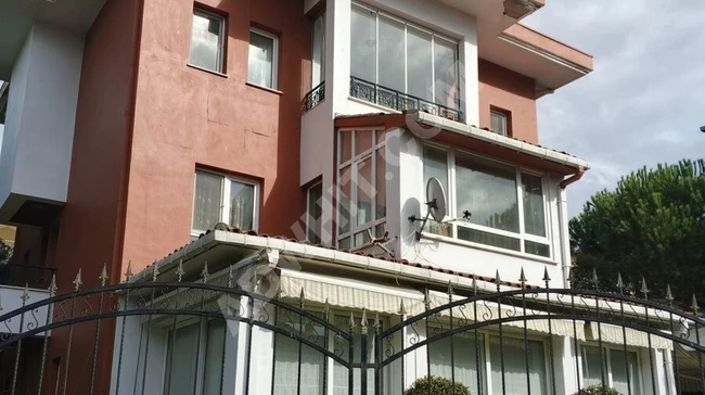 BAŞAKŞEHİR VADİ VİLLALARI TAM MÜSTAKİL FORLEKS 3 ARAÇLIK OTOPARK