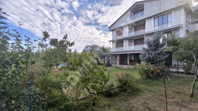 Elit Yaşamın Anahtarı: 2500 m2 Arsada Lüks 6+4 Müstakil Villa