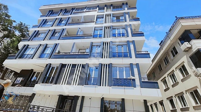 YAKUPLU CADDE ÜZERİ YÜKSEK GİRİŞ SIFIR BİNADA 1+1