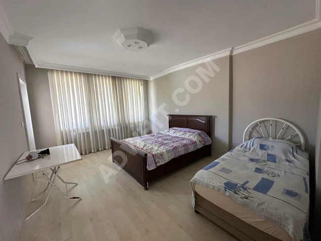 SİLİVRİ SANCAKTEPE DENİZ MANZARALI 935M2 ARSA İÇİNDE 6+1 VİLLA