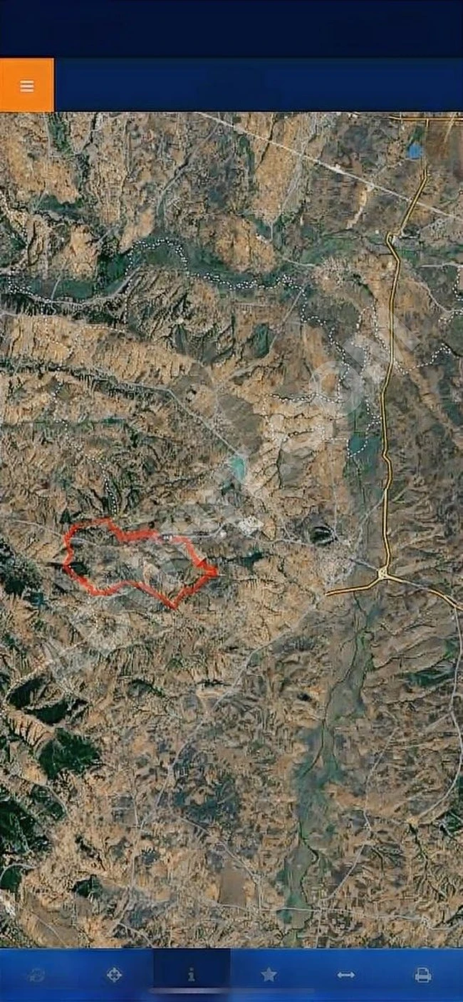 Land with a single title deed, on the road, at a reasonable price. In HAYRABOLU KABAHÖYÜK.