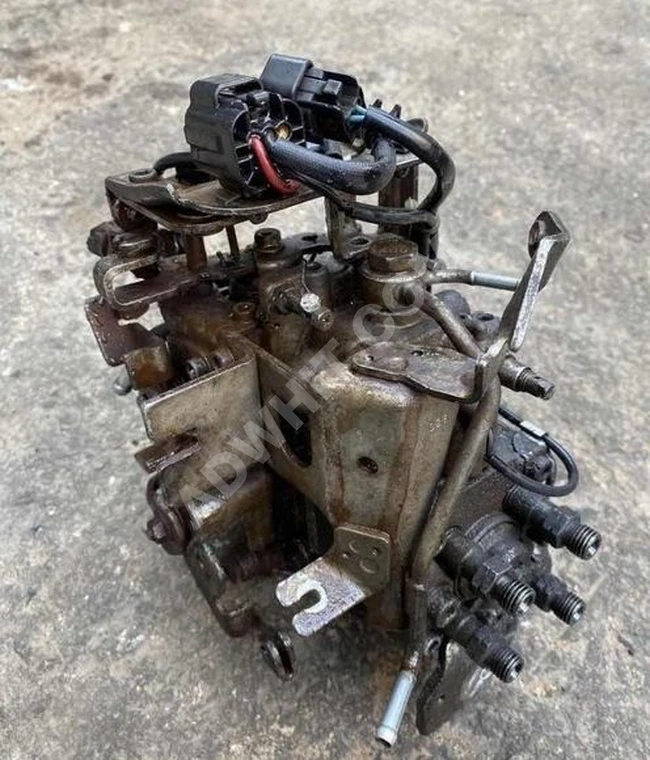 مضخة وقود MAZDA E2200 (أصلية) مستعملة