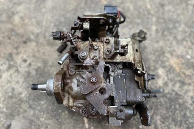 مضخة وقود MAZDA E2200 (أصلية) مستعملة