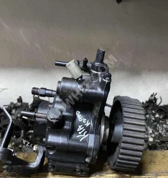 مضخة وقود KİA K2900 (أصلية) مستعملة