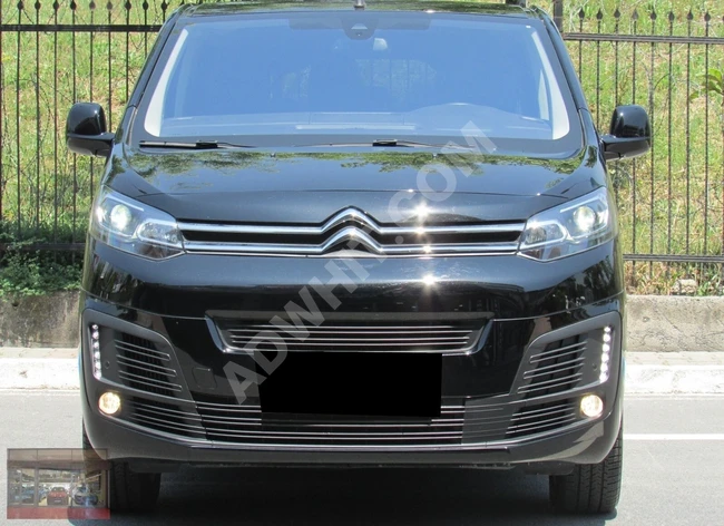 سيارة Jumpy 2.0 BlueHDI Spacetourer موديل 2024 بقوة 180 حصان أوتوماتيك بسقف بانورامي