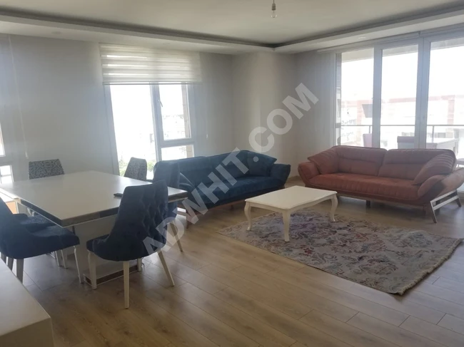 Beylikdüzü'nde 3+1 eşyalı daire kiralık