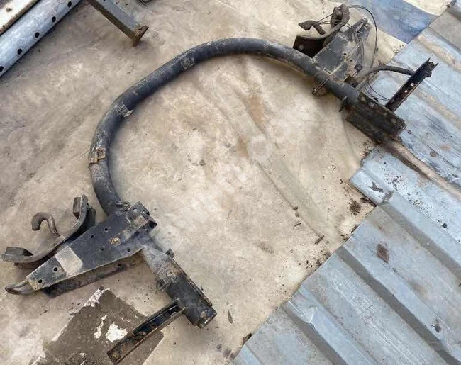 MİTSUBİSHİ FE449 قاعدة توصيل الكابينة (سِمِر) أصلي مستعمل