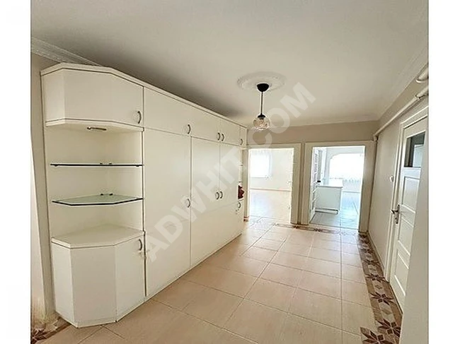 AİLE SİTESİNDE EMSALSİZ CUMHURİYET METROBÜS 5DK YÜRÜME 3+1 170M2