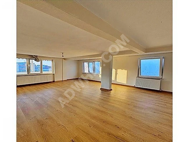 ESENYURTUN MERKEZİNDE CADDE ÜZERİ KÖŞE BİNA KİRALIK 2+1