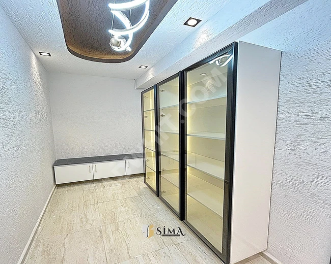 İstanbul'da metrobüse yakın, süper lüks satılık daire cazip fiyata.