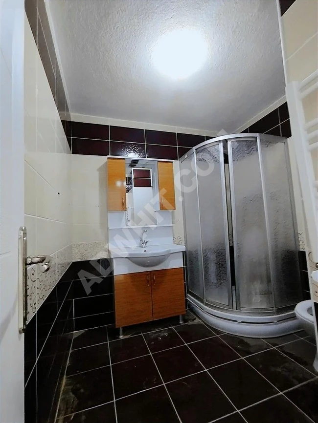 BEYLİKDÜZÜ YAKUPLU METROBÜSE YAKIN 4.KAT ÖNÜ AÇIK FERAH DAİRE