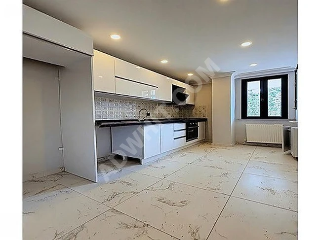 BEYLİKDÜZÜ SONSUZ'DAN METROBÜSE YÜRÜME MESAFESİNDE ŞIK 3+1 DAİRE