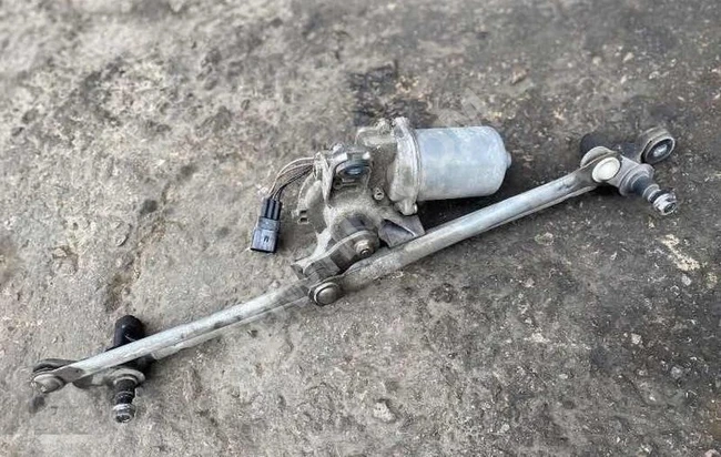 CHEVROLET AVEO ÖN CAM SİLECEK MOTORU TAKIM (ORJİNAL) ÇIKMA