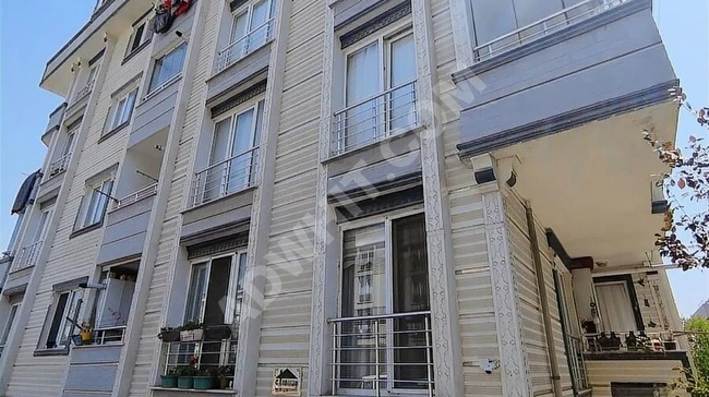 BEYLİKDÜZÜ YAKUPLU METROBÜSE YAKIN 4.KAT ÖNÜ AÇIK FERAH DAİRE