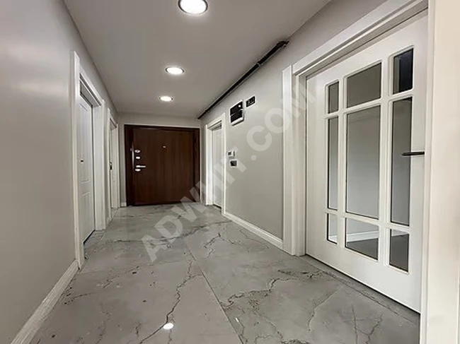 2+1 apartment on the middle floor with a view of VADI hayat in BEYLİKDÜZÜ