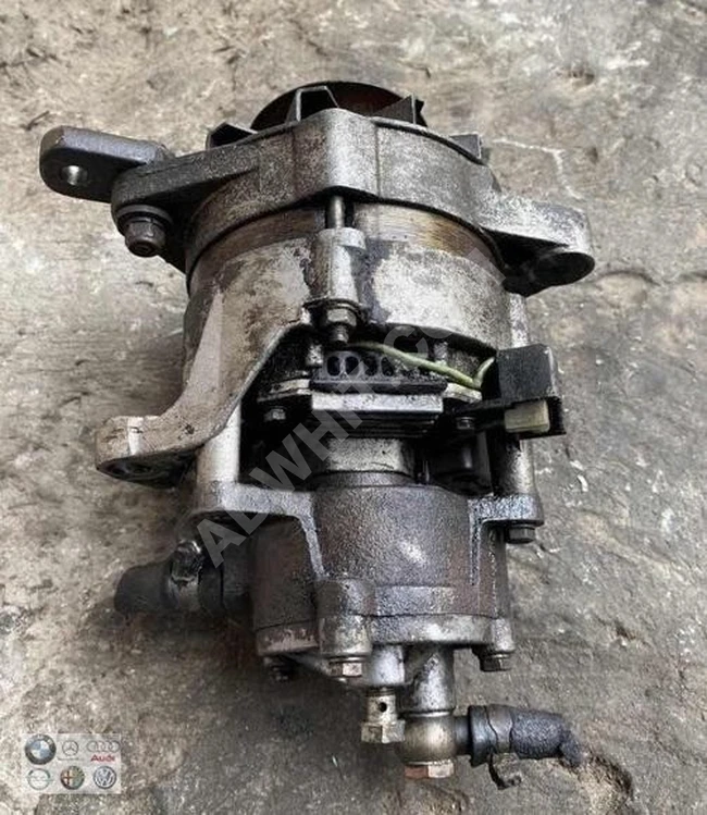 ISUZU D-MAX complete charging dynamo (original) used