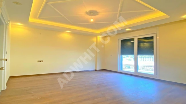 فيلا 5+2 ذات تصميم خاص داخل المجمع