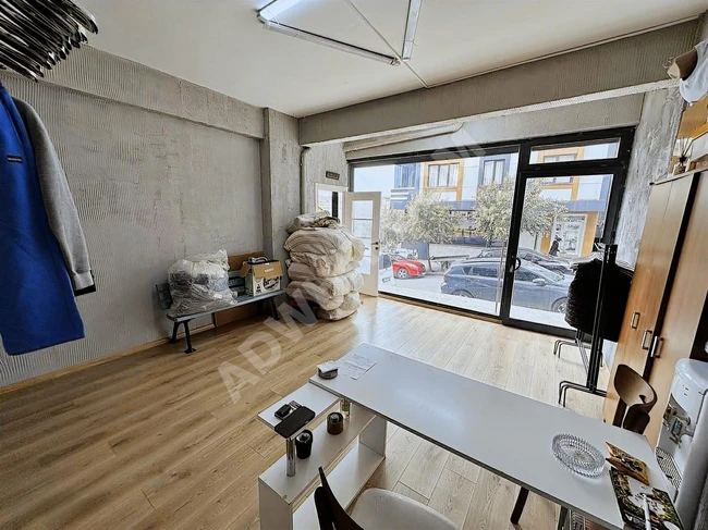 SATILIK. DÜKKAN ÇİFT CEPHELİ KÖŞE CADDE ÜSTÜ MERKEZİ KONUMDA