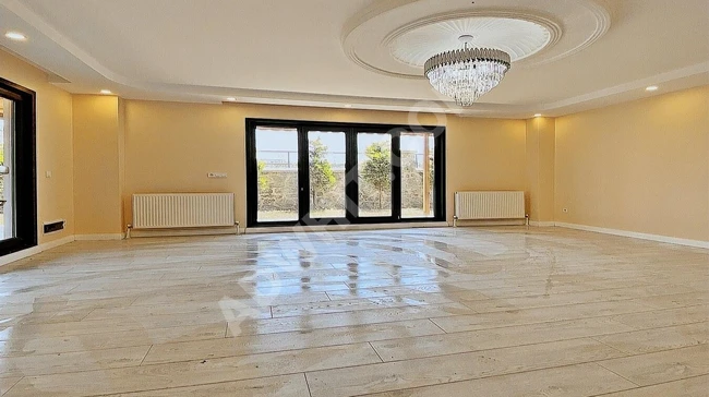 İSTANBUL'DA ŞEHRİN ORTASINDA MÜSTAKİL BİR YAŞAM فوروش ویلا