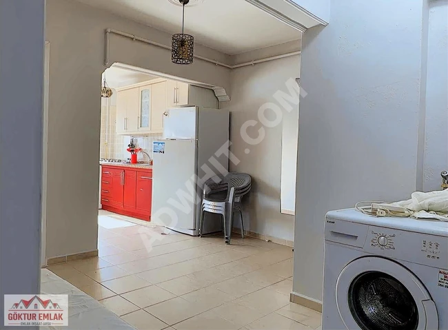 Corner apartment on the main street in the center of ÇINARCIK