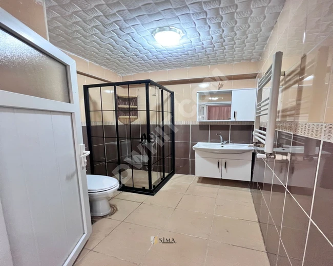 İstanbul'da yeni metroya yakın 2+1 daire çok uygun fiyata satılık.