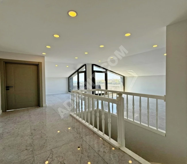 شقة 4+2 بإطلالة على البحر وYAŞAM VADİ