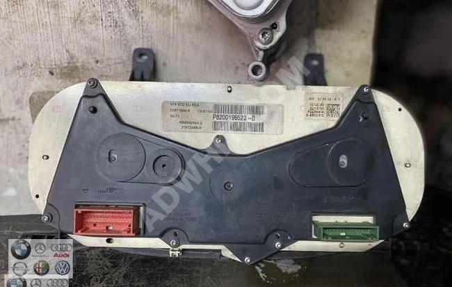 Tachometer (RPM gauge) for RENAULT MASTER 2 (original) used