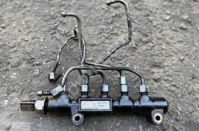 FORD/PEUGEOT injector block (original) used 9654592680