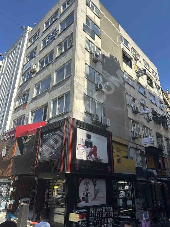 BAKIRKÖY MERKEZDE KİRALIK TEK ODA OFİS