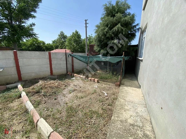 3+1 house for sale in the center of SİNANLI village in the BABAESKİ area, located on a plot of 828 m².
