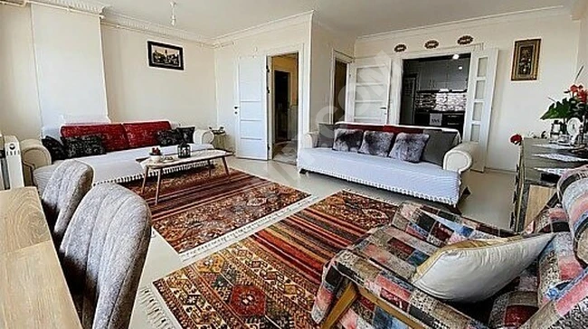 BEYLİKDÜZÜ HÜRRİYET BULVARI ÜZERİ DENİZ MANZARALI DUBLEKS DAİRE