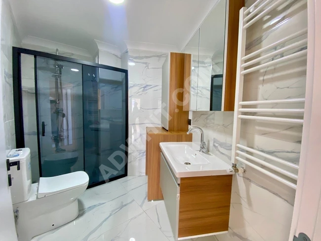 GÜMÜŞ'DEN KÖŞE ÖN CEPHE AYRI MUTFAKLI ULTRA LÜKS SIFIR 2+1 DAİRE