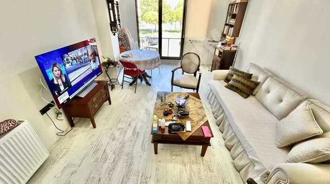 TEK YETKİLİ GÜMÜŞDEN ÖNCEPHE AYRI MUTFAKLI LÜX TASARIM 2+1 DAİRE