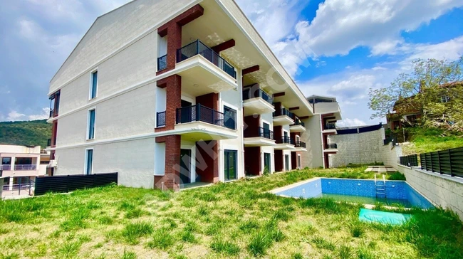 GÜMÜŞDEN ALTINOLUKTA DENİZ MANZARALI BAHÇE KULLANIMLI 3+1 DUBLEX