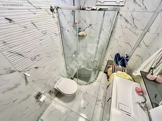 شقة 2+1 في مركز AKÇAY مع شرفة زجاجية واسعة من المالك الوحيد GÜMÜŞ