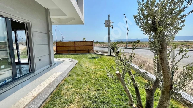 شقة 1+1 صفر فاخرة للغاية ورائعة مع استخدام حديقة واسع