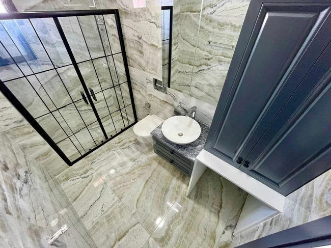 فيلا رائعة مطلة على البحر، 3+1 داخل أرض بمساحة 450 متر مربع