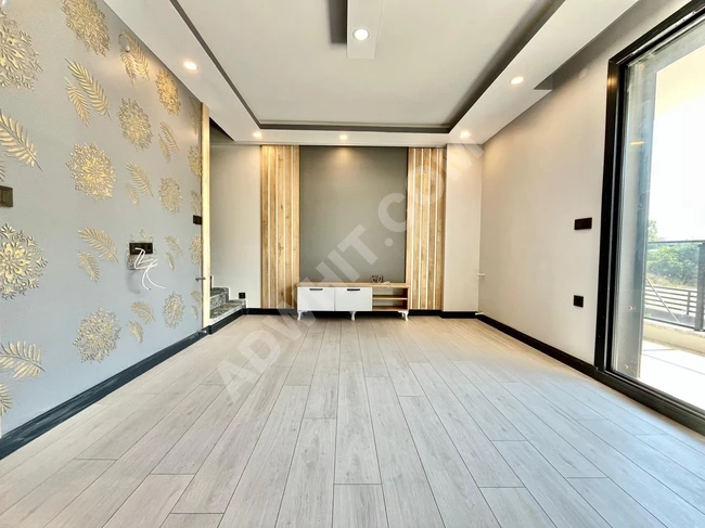 فيلا مستقلة بتصميم فاخر 4+1 على بُعد 100 متر من البحر، في NARLI