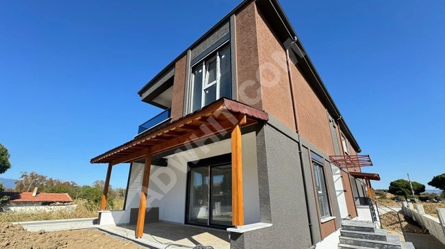 GÜMÜŞ'DEN BURHANİYE'DE ŞAHANE TASARIMLI BAHÇELİ 3+1 MÜSTAKİL EV