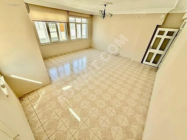 GÜMÜŞDEN AKÇAYDA AYRI MUTFAK OTOPARKLI FIRSAT KELEPİR 2+1 DAİRE