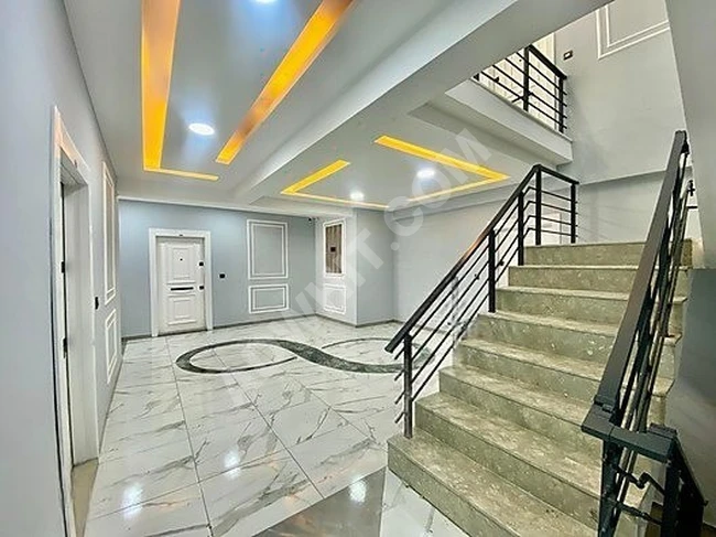 GÜMÜŞDEN ALTINOLUKTA DENİZ MANZARALI BAHÇE KULLANIMLI 3+1 DUBLEX