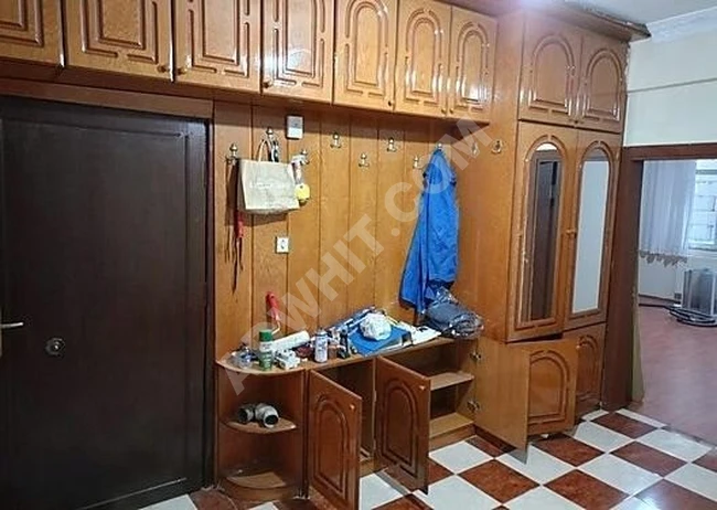 GENİŞ 120 M2 AİLE BİNASI TOPLU ULAŞIMLAR 2 DAKKİKA 2+1 DAİRE