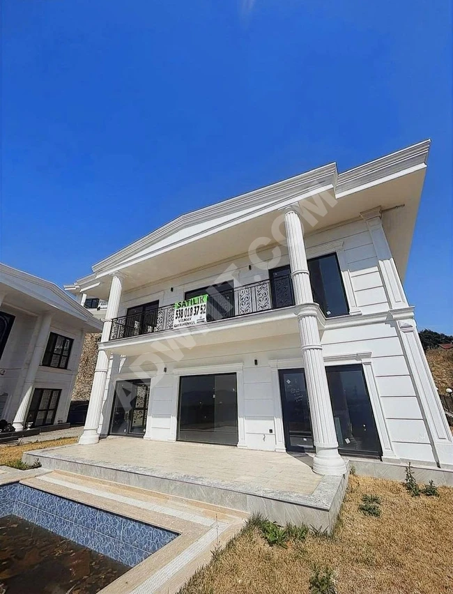 RİFT3 SİTESİNDE,DENİZ MANZARALI,ÖZEL HAVUZLU, SIFIR 5+1 VİLLA