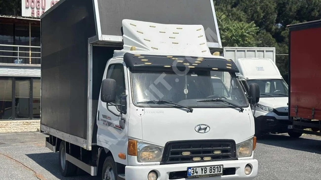 شاحنة HD-35 صندوق مغلق موديل 2009