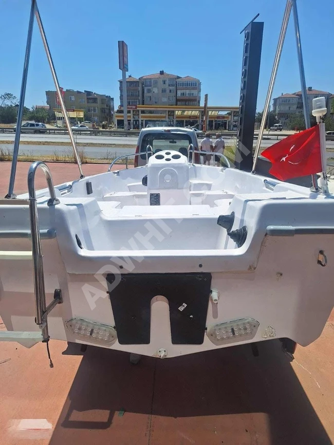 4.60 sıfır tekne // full aksesuarlı.1 günlük fiyat 90.000₺
