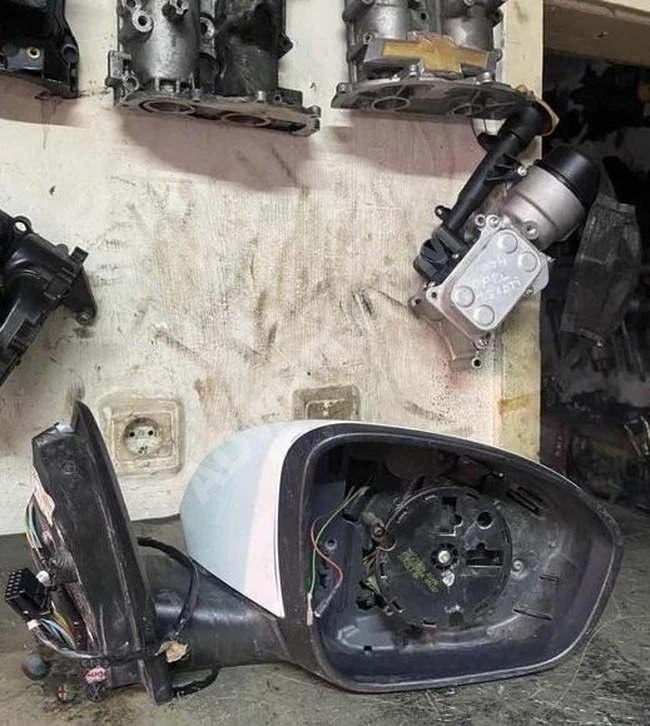 RENAULT MEGANE 4 مرآة جانبية يمين مستعملة
