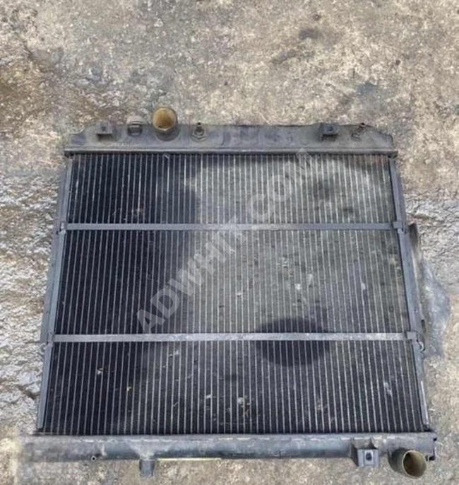 JEEP G.CHEROKEE 3.1 SU RADYATÖRÜ (ORJİNAL) ÇIKMA - ÖZEN OTOMOTİV
