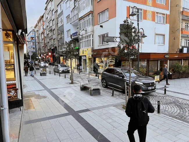 Commercial property for sale on the main frontage in Silivri