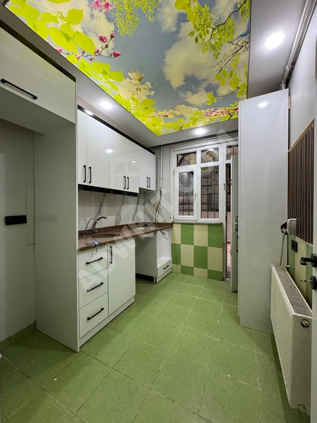 İstanbul'un yeni metro projesine yakın 2+1 daire uygun fiyata satılıktır.